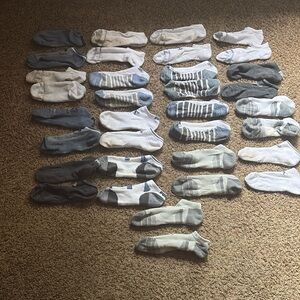 17 pairs of men’s socks
